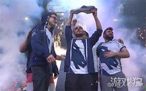 把关键球权 把关键球权